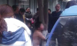 Sốc: Bé 9 tuổi bị bố lột quần áo, đánh đập giữa trời lạnh 5 độ C