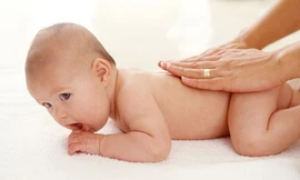 Cách chống rôm sảy cho bé