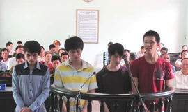 Tổ chức quay phim rồi tống tiền CSGT