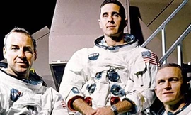 Tên lửa Mỹ không đưa người lên Mặt trăng?