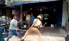 Người vi phạm rút gậy sắt đánh CSGT