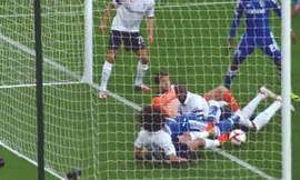 Trái bóng chưa qua vạch vôi theo góc máy truyền hình ITV Ảnh: dailymail.com