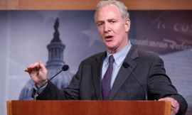 Thượng nghị sĩ Chris Van Hollen. (Ảnh: Bloomberg)