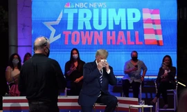 Ông Trump trong phiên hỏi đáp. (Ảnh: AP)