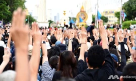 Hàng vạn người tham gia cuộc biểu tình ở Bangkok ngày 16/8. (Ảnh: CNA)