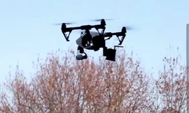 Một máy bay không người lái được sử dụng ở Trung Quốc để nhắc nhở người dân. (Ảnh: Xinhua)