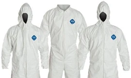 Việt Nam chuyển giao 450.000 bộ quần áo bảo hộ cho Mỹ để chống COVID-19