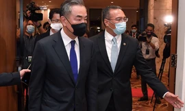 Ông Vương Nghị trong chuyến thăm Malaysia. (Ảnh: DPA)