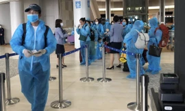 Nhóm người Việt ở Nhật được đưa về nước. (Ảnh: Mofa)