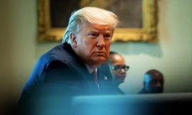 Ông Trump có vẻ đã thiếu chuẩn bị cho những mối đe doạ đến từ tự nhiên. (Ảnh: NYT)