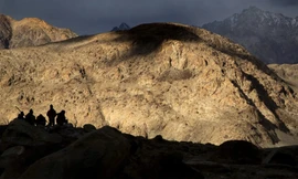 Quân Ấn Độ và Trung Quốc đang đối đầu ở vùng Ladakh. (Ảnh: AP)