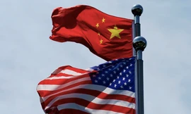 Căng thẳng Mỹ - Trung đang leo thang vì COVID-19. (Ảnh: Reuters)