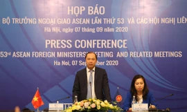 Thứ trưởng Nguyễn Quốc Dũng chủ trì họp báo chiều 7/9. (Ảnh: Như Ý)