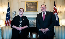 Ngoại trưởng Mỹ Mike Pompeo (phái) và người đồng cấp Úc Marise Payne. (Ảnh: ABC)