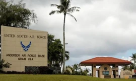 Trước căn cứ không quân Mỹ trên đảo Guam. (Ảnh: Reuters)