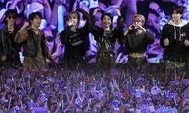 TEMPEST biểu diễn tại TP.HCM: "Sơ hở" là nói tiếng Việt, khoe ăn từ phở tới bún đậu 