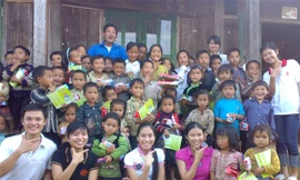 Những người trẻ thắp lửa rẻo cao