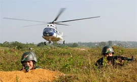 Không quân tham gia tổng duyệt đánh địch đổ bộ đường không