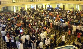 Nô lệ tình dục sòng bài, máu và nước mắt