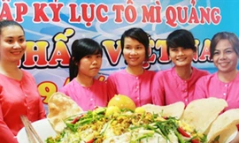 Tô mì Quảng lớn nhất Việt Nam