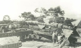 Việt Nam thiếu đạn tên lửa đánh B-52?