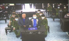 Các bị cáo tại phiên tòa (ảnh chụp qua màn hình). Ảnh: Thế Duyệt/TTXVN.