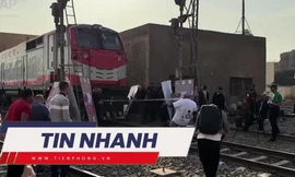 TIN NHANH: Mức án cho 8 bị cáo vụ cháy chung cư mini; Dùng răng kéo đoàn tàu gần 280 tấn