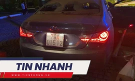 TIN NHANH: Lý do người đàn ông lao ô tô vào cổng UBND tỉnh; Cứu nhà thám hiểm kẹt ở hang sâu 1.000m