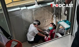 ĐIỂM TIN: Nhân viên sân bay ở Thái bị cabin thang máy đè tử vong; Ấn Độ truy lùng sinh vật ăn thịt người