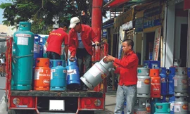 Cả giá gas và chất lượng gas đều chưa được kiểm soát chặt Ảnh: Xuân Phú