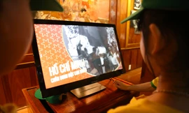 Xem những hình ảnh, tư liệu quý về Bác Hồ qua công nghệ 4.0