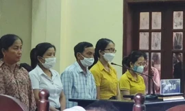 Ăn chặn tiền hỗ trợ thiên tai, 5 cán bộ xã lĩnh án