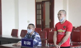 Bán em gái 13 tuổi sang Trung Quốc để lấy tiền xây nhà