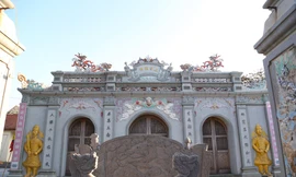 Khám phá ngôi đền thờ người trấn thủ 12 cửa biển 