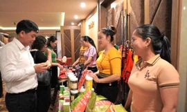 Bảo tồn, phát huy giá trị văn hóa truyền thống các dân tộc thiểu số gắn với phát triển du lịch