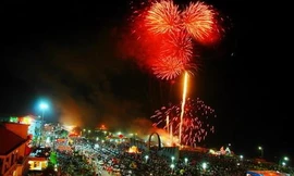 Nghệ An không bắn pháo hoa, dừng các hoạt động lễ hội du lịch biển dịp lễ 30/4