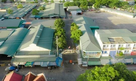 Chợ đầu mối lớn nhất Nghệ An vắng vẻ trong ngày đầu hoạt động trở lại