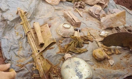 Tìm thấy 61 hài cốt liệt sĩ cùng thắt lưng, bình tông, bật lửa Việt Nam