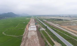 Cao tốc Bắc - Nam đoạn Diễn Châu- Bãi Vọt: Mặt bằng đợi nhà đầu tư