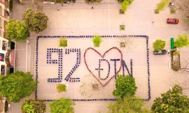 Màn xếp hình đồng diễn đẹp mắt kỷ niệm 92 năm ngày thành lập Đoàn