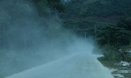 Dân kêu cứu vì mịt mù bụi mịn từ nhà máy bột đá, địa phương nói 'ô nhiễm trong phạm vi cho phép'