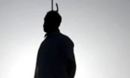 Hai bố con tử vong trong tư thế treo cổ ở nhà riêng