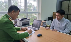 Lừa chạy án, chiếm đoạt 5 tỷ đồng