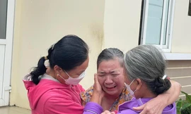 Cuộc trùng phùng đầy nước mắt của người phụ nữ 19 năm lưu lạc Trung Quốc 