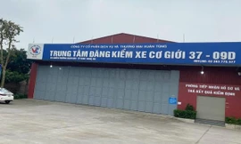 Công an Nghệ An khám xét trung tâm đăng kiểm xe cơ giới 37-09D
