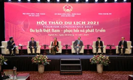 Làm gì để du lịch Việt Nam phục hồi và phát triển trong thời gian tới?