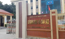 Nghệ An 'trảm' 10 trung tâm tiếng Anh liên kết