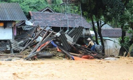 Lũ quét ở Kỳ Sơn: 56 nhà bị cuốn trôi, nhiều người tay trắng chỉ sau một đêm