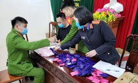 Bắt đối tượng vận chuyển 30.000 viên ma túy tổng hợp