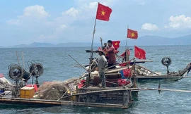 Ngư dân rơi xuống biển tử vong sau va chạm với tàu cá